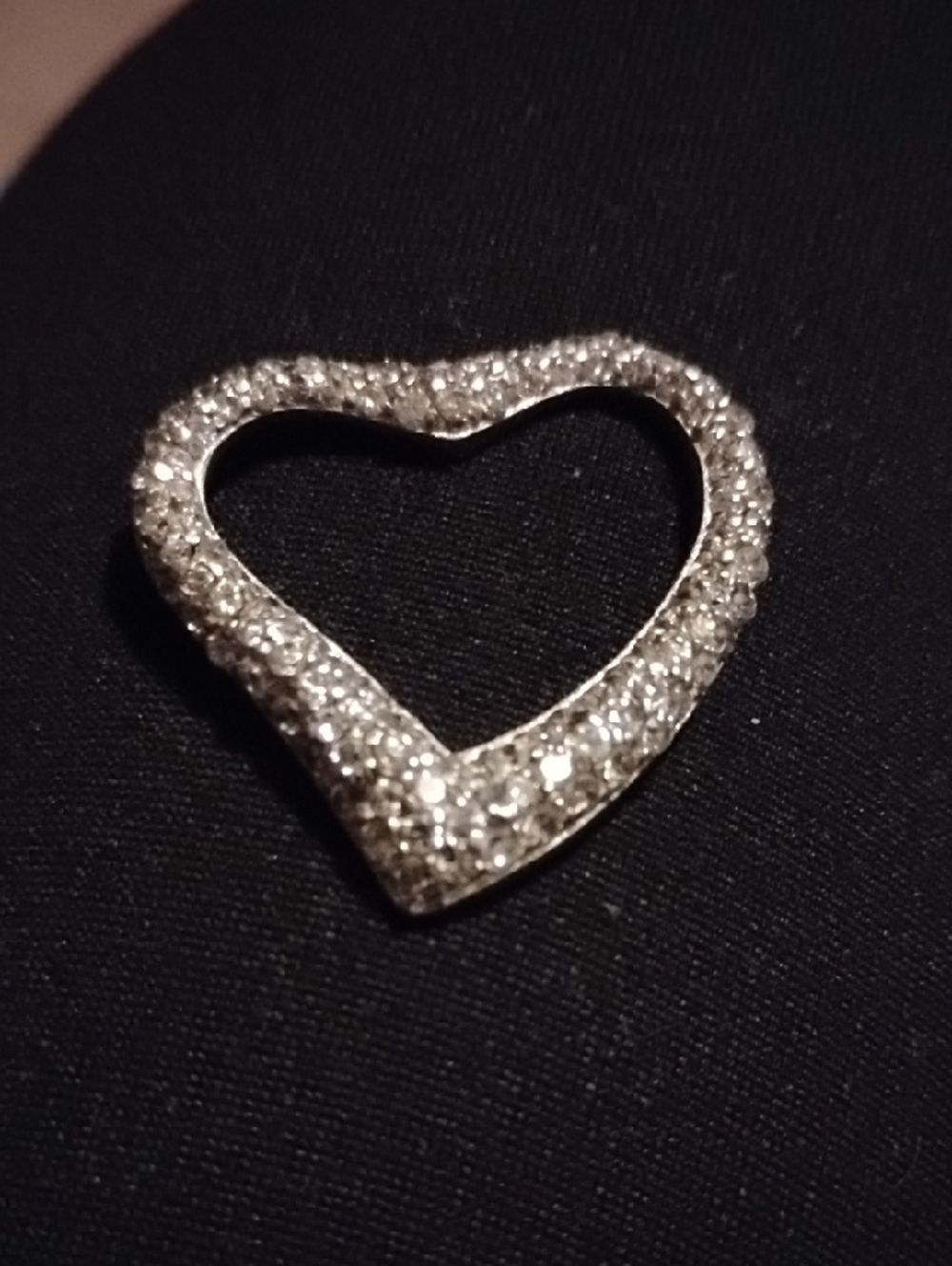 Gorgeous CZ Vintage Heart Pendant Silver Plated